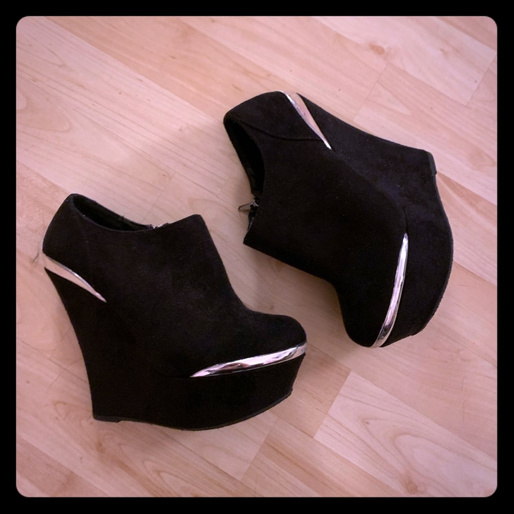 Black suede wedges